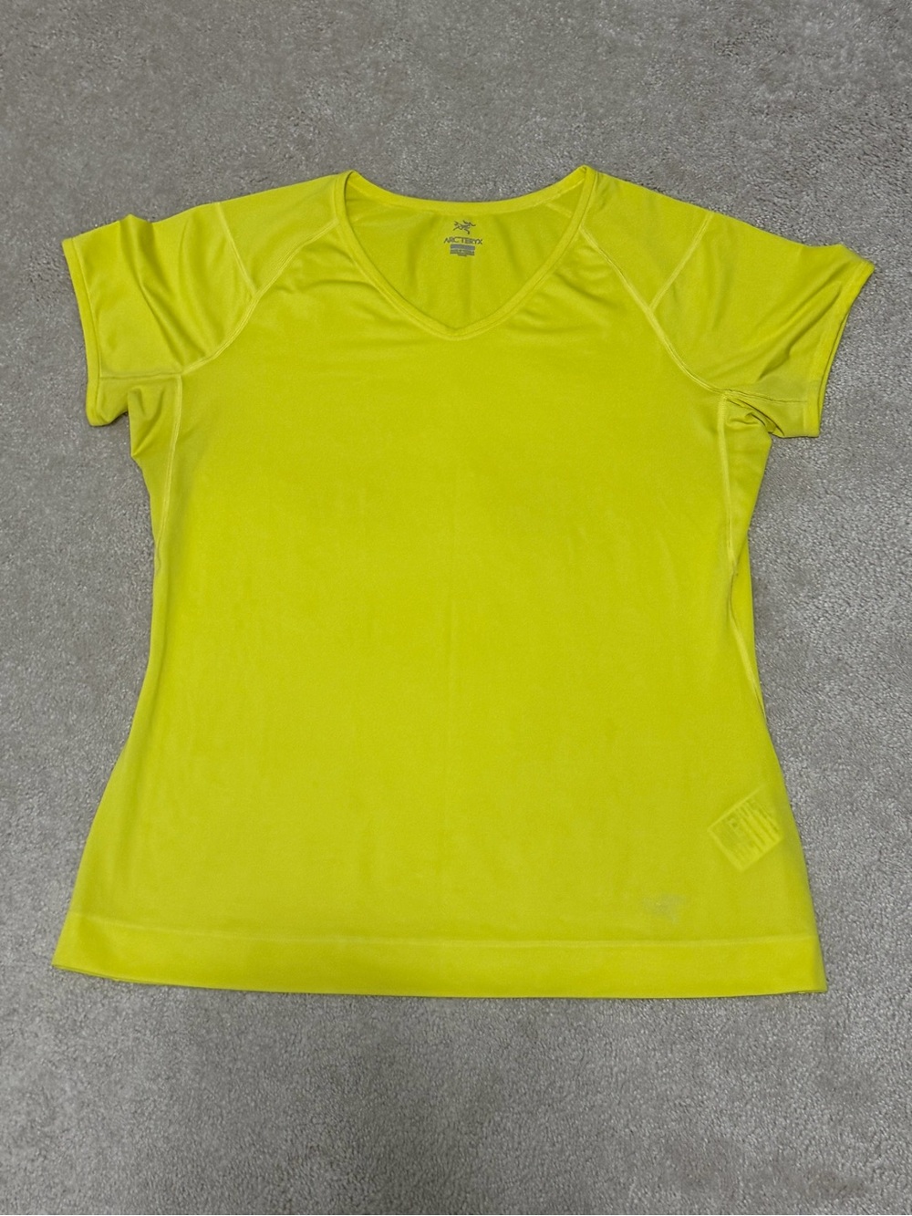 4/$20 SALE - Arc'teryx Women's V-Neck Short Sleeve Top - Neon Yellow